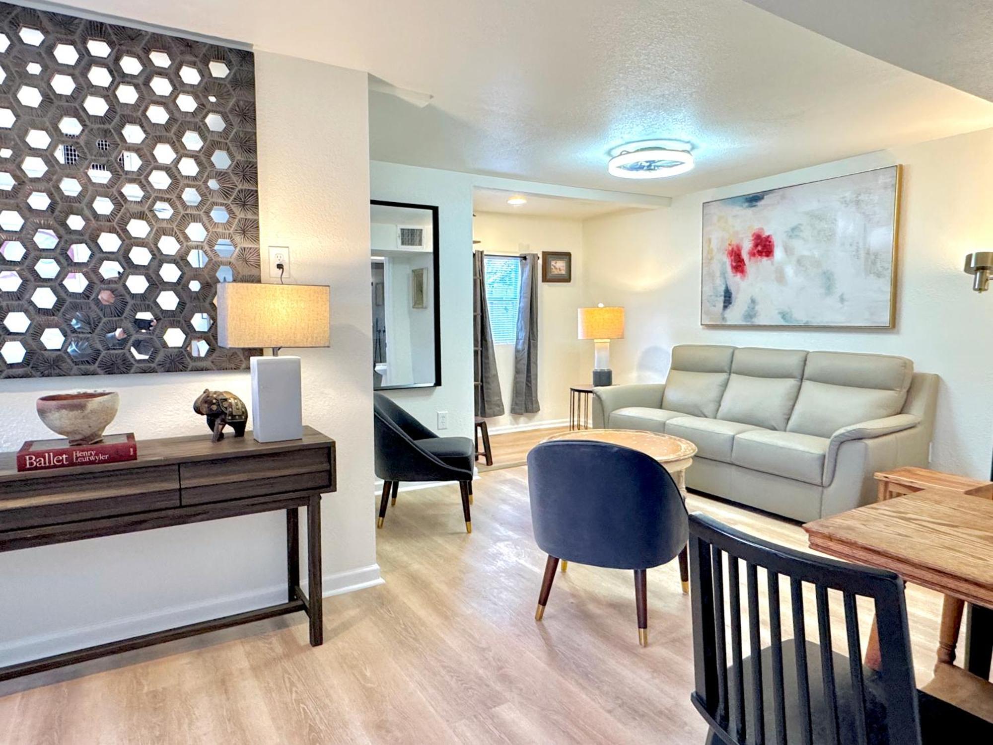 Upgraded Suite - Easy Access To Uptown #N29 Oklahoma City Buitenkant foto